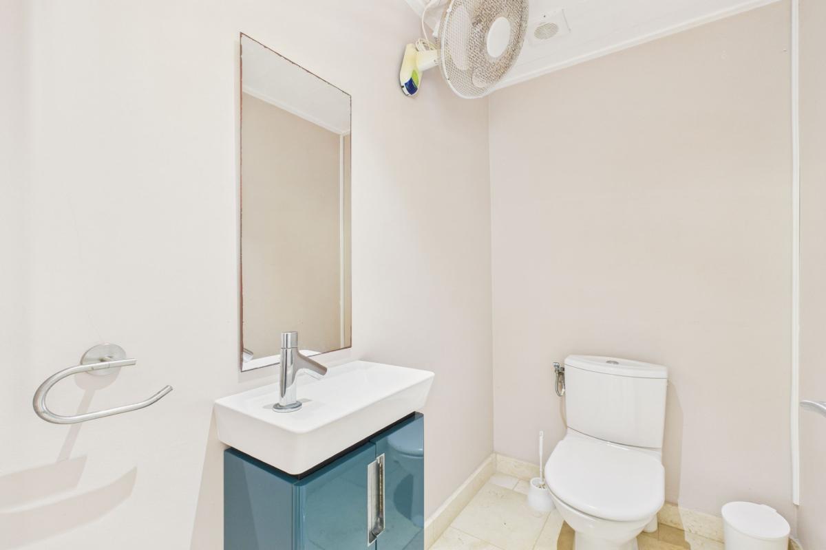 22 Location Villa 10 personnes Martinique - wc invité